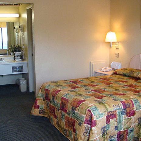 Executive Inn Pasadena Quarto foto